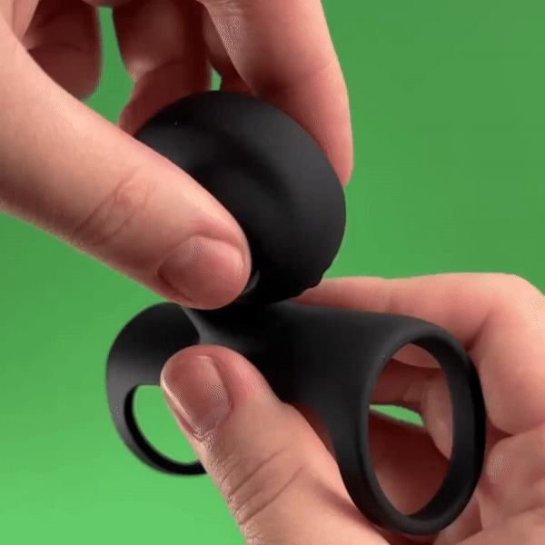 Love enhancer Vibrating penis sleeve - EdenSeduce