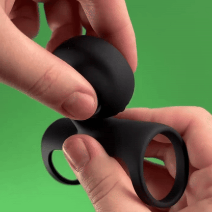 Love enhancer Vibrating penis sleeve - EdenSeduce