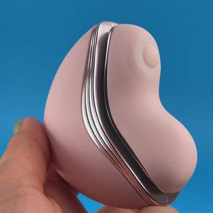 Mia Clit sucker